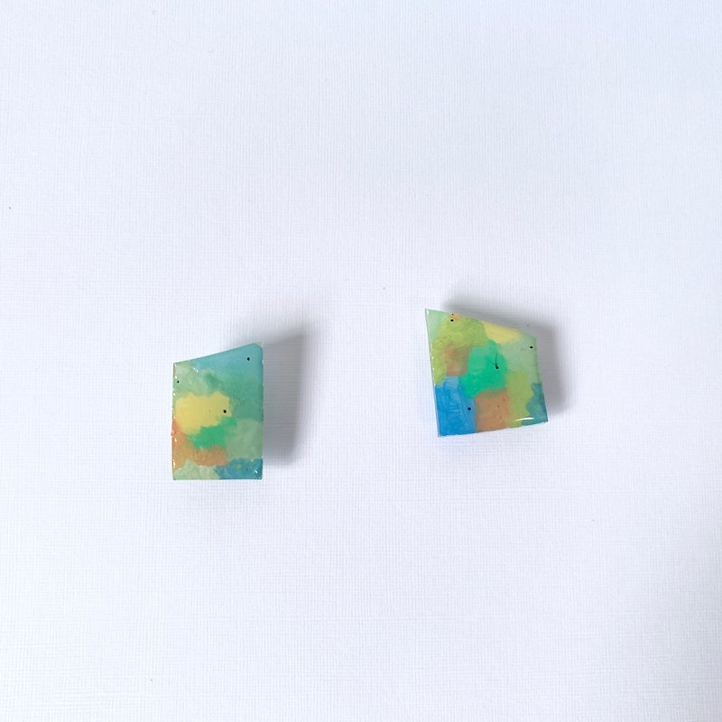 Color plate earrings - ต่างหู - เรซิน หลากหลายสี