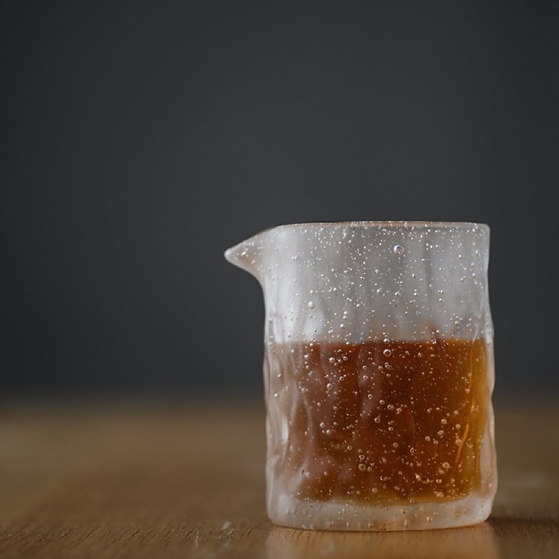 Hearing|Japanese-style frosted glass bubble hammered fair cup - ถ้วย - แก้ว 