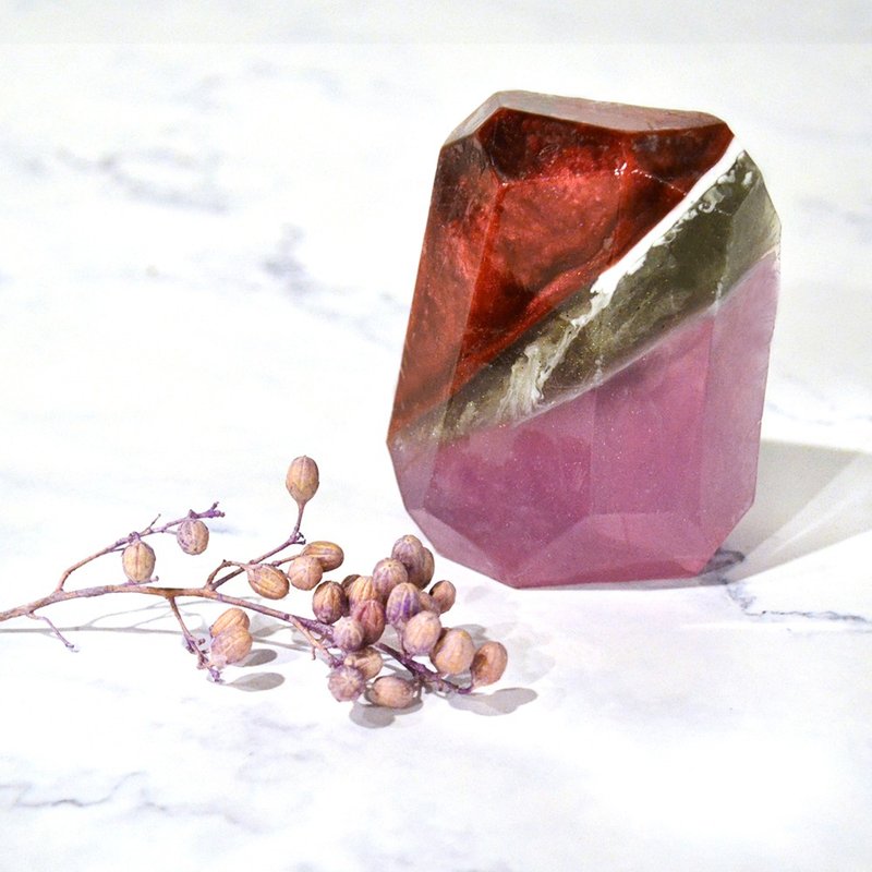 [5]% of revenue to support public Gemstone Stone Handmade birthday in January - Stone Garnet - สบู่ - วัสดุอื่นๆ สีแดง