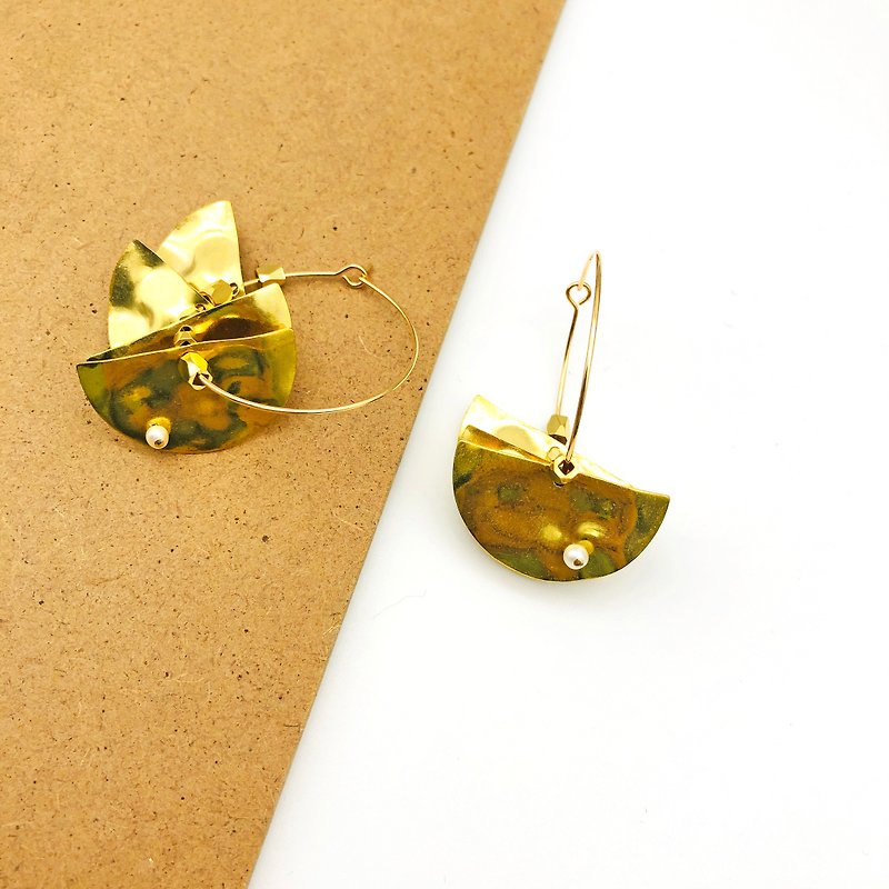 <イエロー>イヤリング真珠のイヤリングシンプルな幾何学的なイヤリングイヤリング14kgf北欧スタイルのバレンタインデーのギフト - ピアス・イヤリング - 真珠 ゴールド