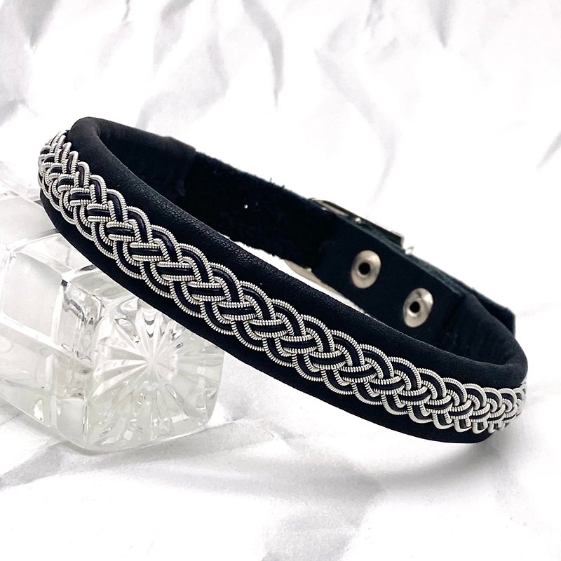 Genuine leather dog collar // Scandinavian design pets accessories - Collars & Leashes - Genuine Leather Black