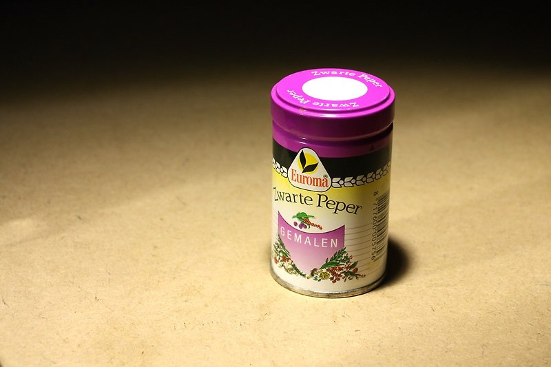 購自荷蘭 20 世紀末期老件 紫蓋白色馬口鐵 胡椒罐 - 調味罐/醬料罐 - 其他金屬 紫色