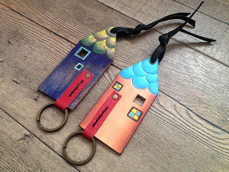 POPO│ original Hans Christian Andersen's house │. │ painted leather key ring - Keychains - Genuine Leather Blue