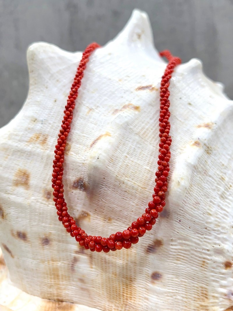 Natural coral necklace Aka coral beads - สร้อยคอ - เครื่องเพชรพลอย 