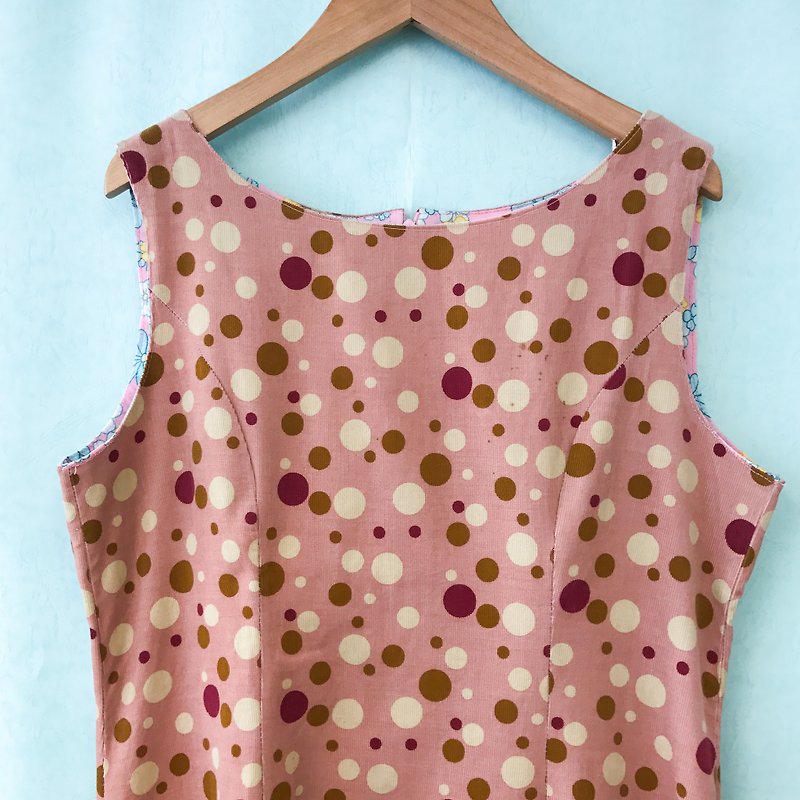 …{Acorn Girl::vintage dress} pink lining color water jade corduroy sleeveless dress - ชุดเดรส - วัสดุอื่นๆ สึชมพู