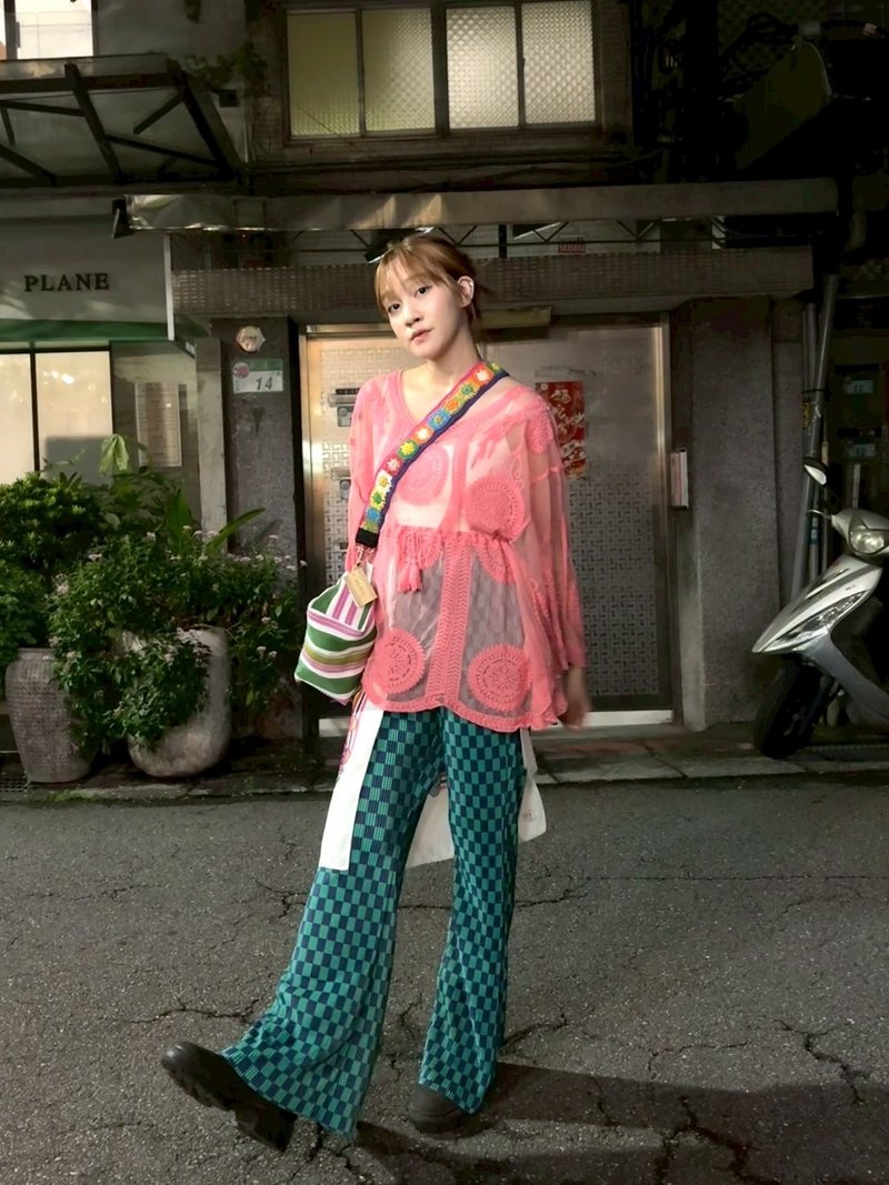 【熱門預購】刺繡蕾絲上衣 (3色) CKO-5202 - 女上衣/長袖上衣 - 棉．麻 
