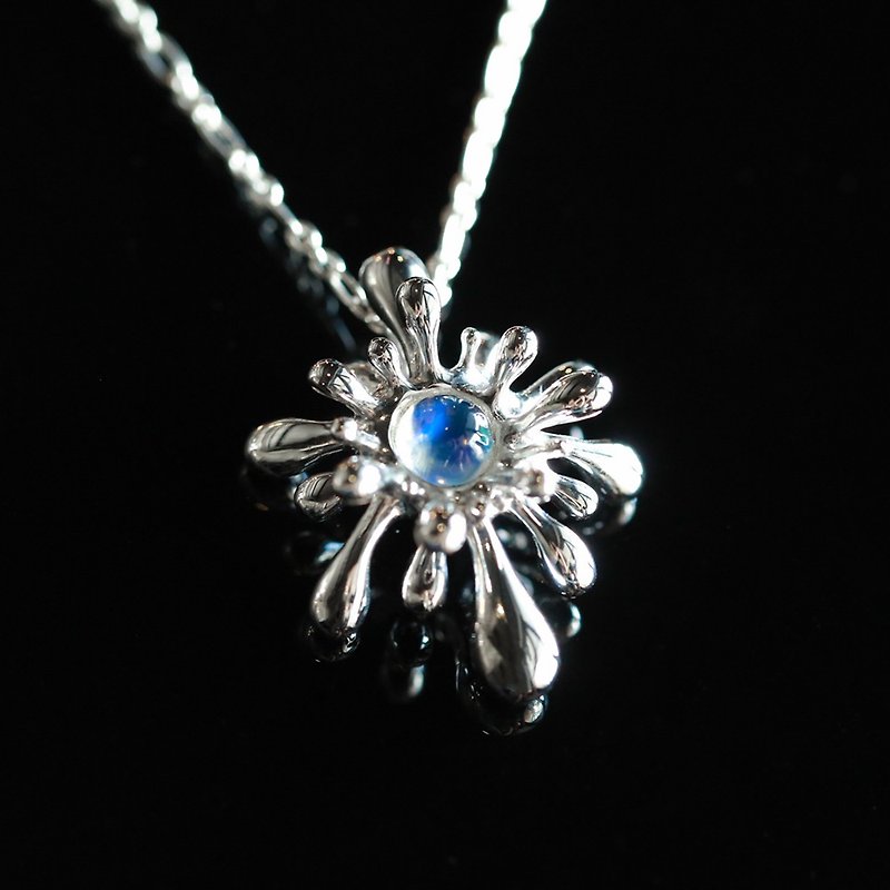 Handmade 925 Sterling Silver x Natural Gemstone[Moonstone Light Jewelry Necklace] Dream - สร้อยคอ - เงินแท้ สีเงิน