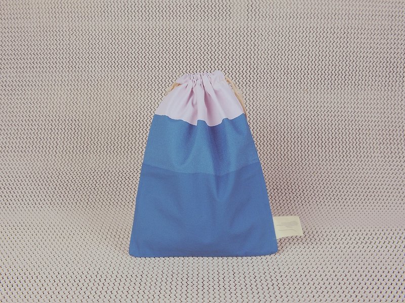 金箍包 手印束口包  / #14 富士山 - 化妝袋/收納袋 - 棉．麻 藍色