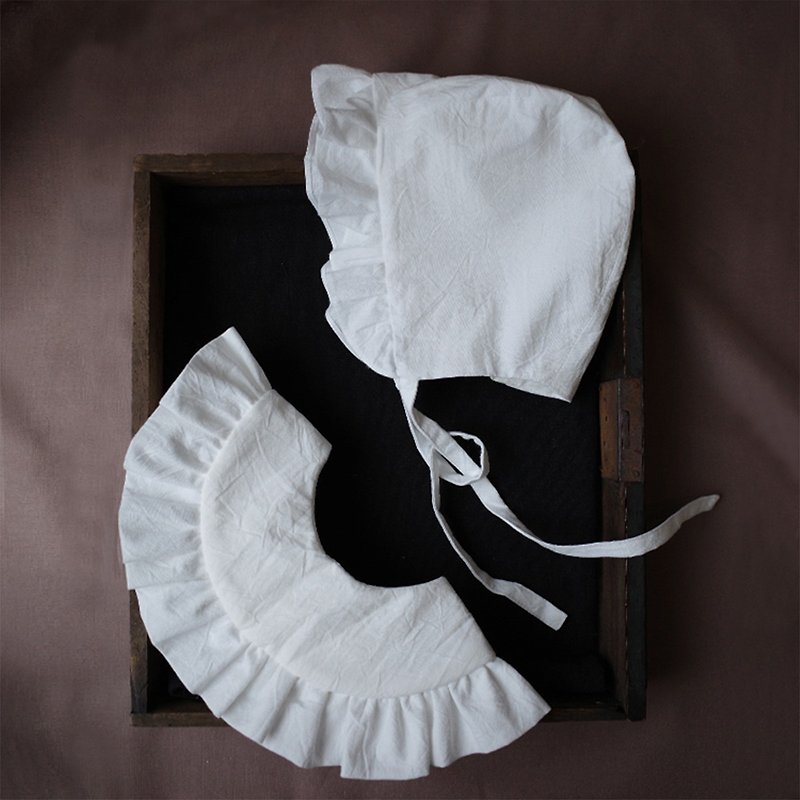 Lotus leaf baby hat and lotus leaf bib - Knitting / Felted Wool / Cloth - Cotton & Hemp 