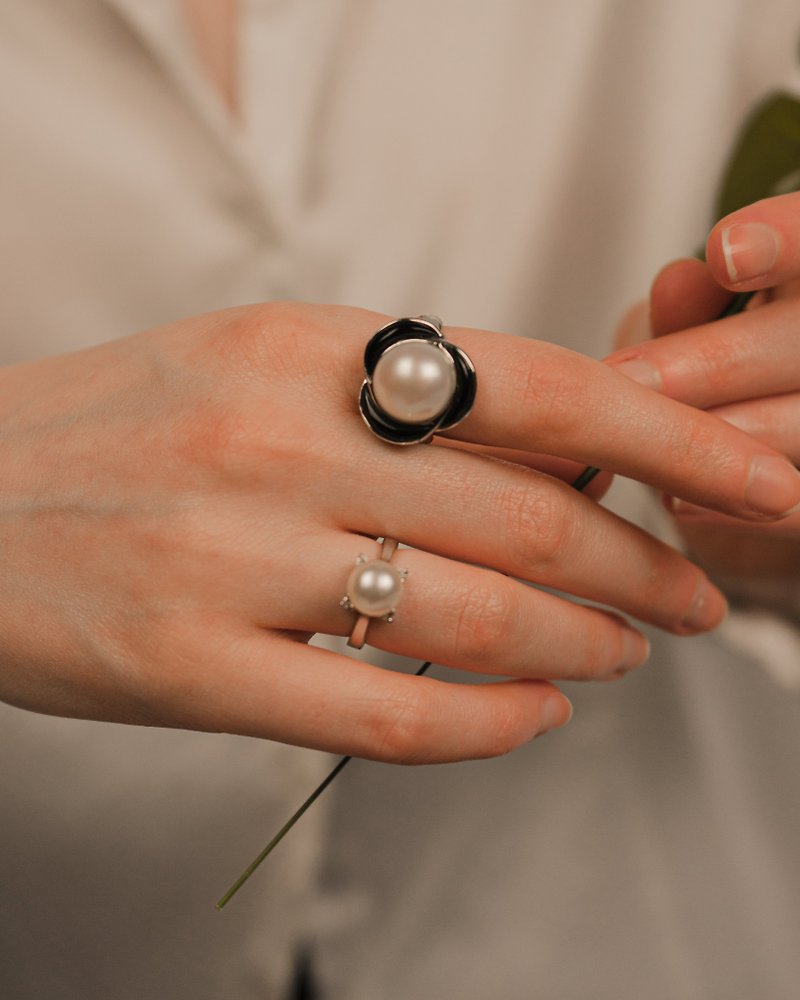 Vintage Black White Floral Pearl Silver Statement Ring - 戒指 - 珍珠 白色