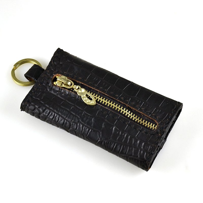 [U6.JP6 Handmade Leather Goods]-Hand-made pure hand-stitched zipper-style dark coffee embossed crocodile pattern leather / universal bag / coin purse / gold YKK buckle - กระเป๋าใส่เหรียญ - หนังแท้ 