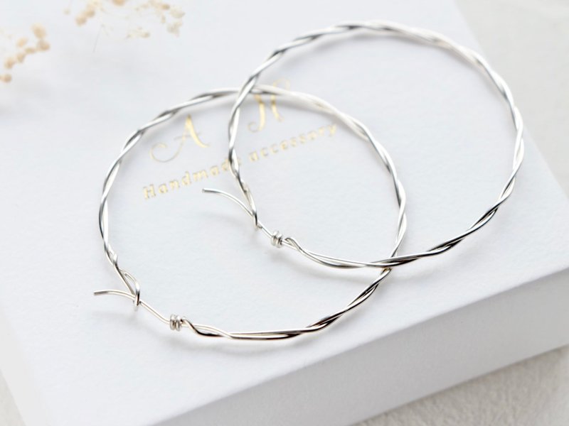 SV935(Argentium)-twist hoop pierced earrings 不能改耳夾 - 耳環/耳夾/耳骨夾 - 純銀 銀色