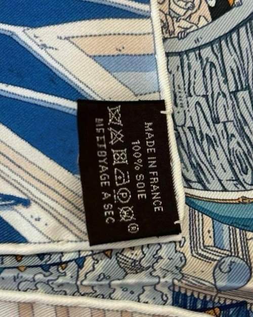 エルメス　スカーフキャップ オレンジボックス付き 500x0.jpg