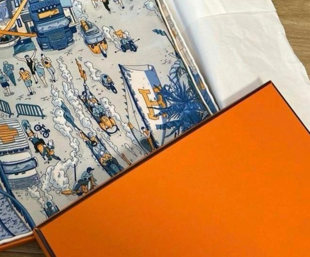 HERMES シルクスカーフ イラストデザイン ☆独創的な色合い☆【Hermes】シルク スカーフ (HERMES/スカーフ