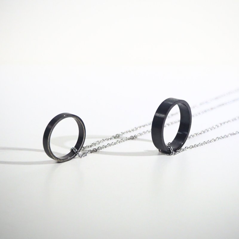 Personalized Engraved Minimal 925 Sterling Sliver Custom Necklace Ring in Black - แหวนทั่วไป - เงินแท้ สีดำ