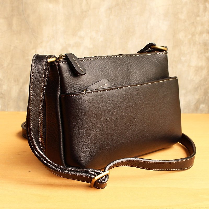 Cross Body Bag - Candy - สีดำ (Genuine Cow Leather) / 皮包 / Leather Bag - กระเป๋าแมสเซนเจอร์ - หนังแท้ สีดำ