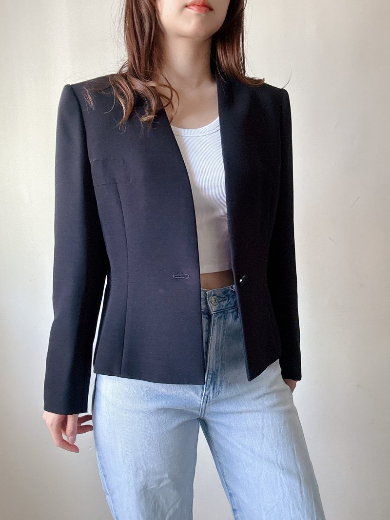 Second-hand beauty Givenchy Givenchy blazer short jacket vintage commuting made in Japan - Women's Blazers & Trench Coats - Other Man-Made Fibers Black