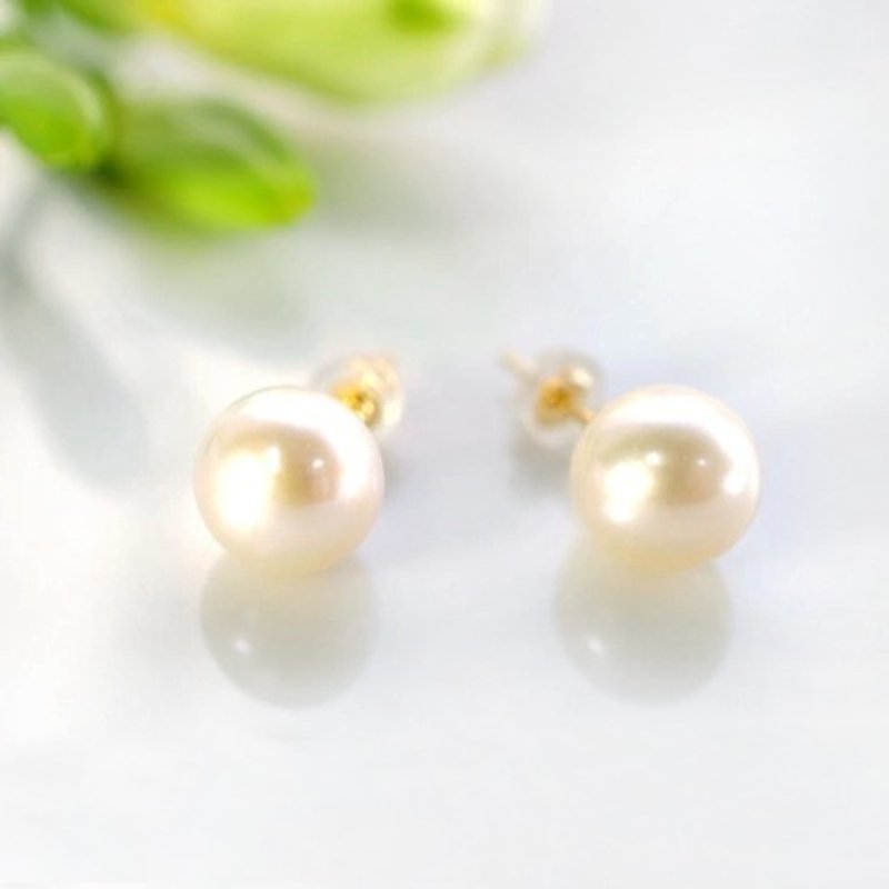 K18 Large Freshwater Pearl 8mm Stud Earrings Rosalinde - Earrings & Clip-ons - Gemstone White