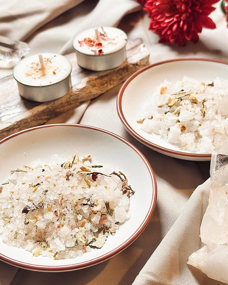 【Light Within the Clarity】 Open Flame Purification Salt | Set of Four - น้ำหอม - น้ำมันหอม ขาว