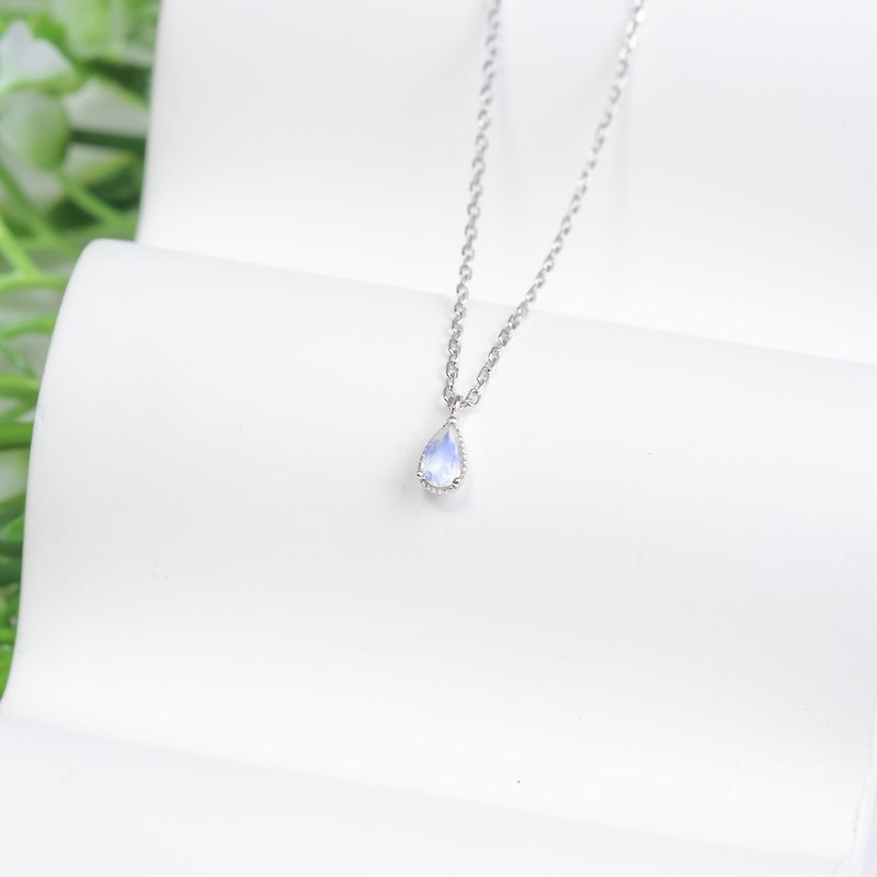Diamond Face Moonstone 925 Sterling Silver Drop Prong Necklace - Necklaces - Gemstone Silver