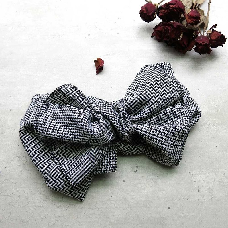 Giant butterfly hair band (Houndstooth) - the whole strip can be taken apart! - Hair Accessories - Cotton & Hemp White