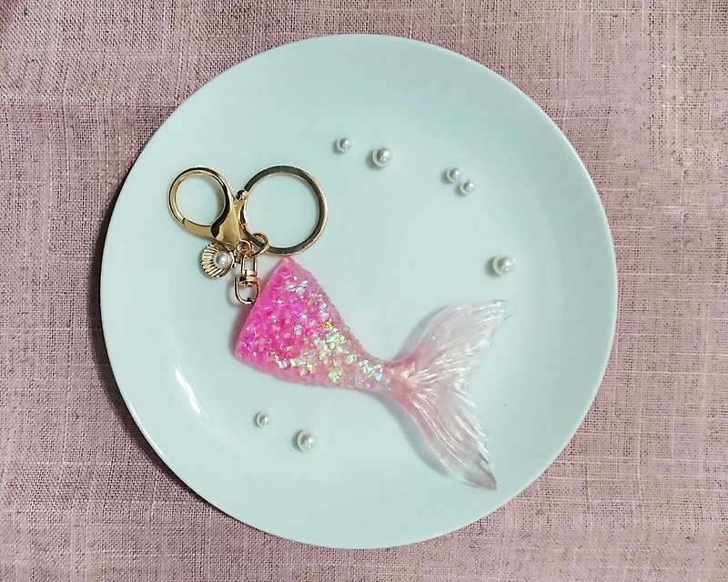 Mermaid tail charm handmade - Keychains - Resin 