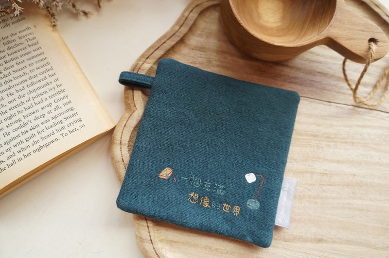 手繪書本是一個充滿想像的世界杯墊 - 杯墊 - 棉．麻 藍色