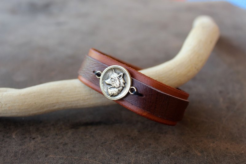White Wolf Bracelet - Bracelets - Genuine Leather Brown