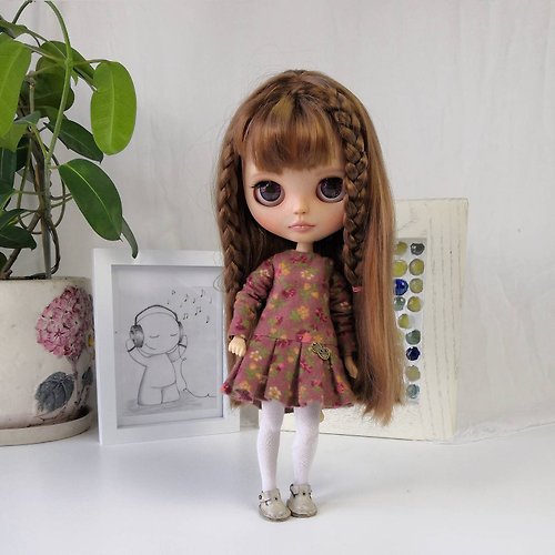 DollsBYirinaArt Blythe doll dress. Short red-brown dress with floral Blythe doll