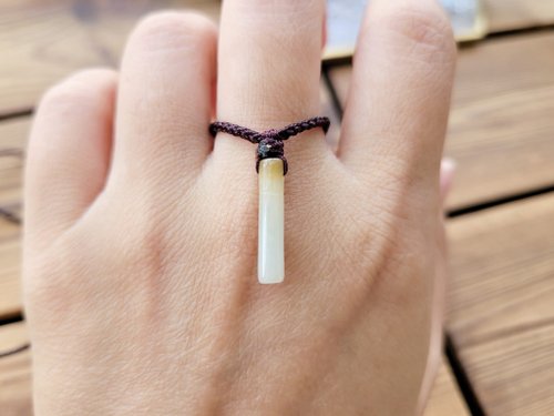 螺絲帽帽工作室 【親翠】天然翡翠 冰紅翡白底特殊題材姐抽的是療癒 香煙項鍊