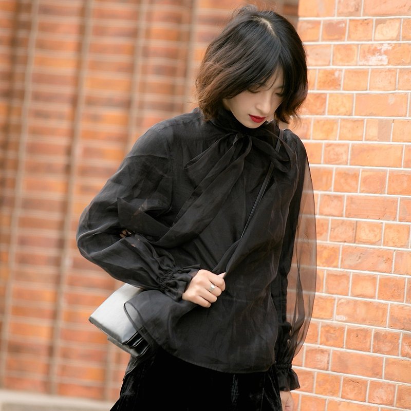 Magnolia silk collar with streamlined perspective shirt|shirt|winter style|polyester fiber|Sora-411 - เสื้อเชิ้ตผู้หญิง - เส้นใยสังเคราะห์ สีดำ