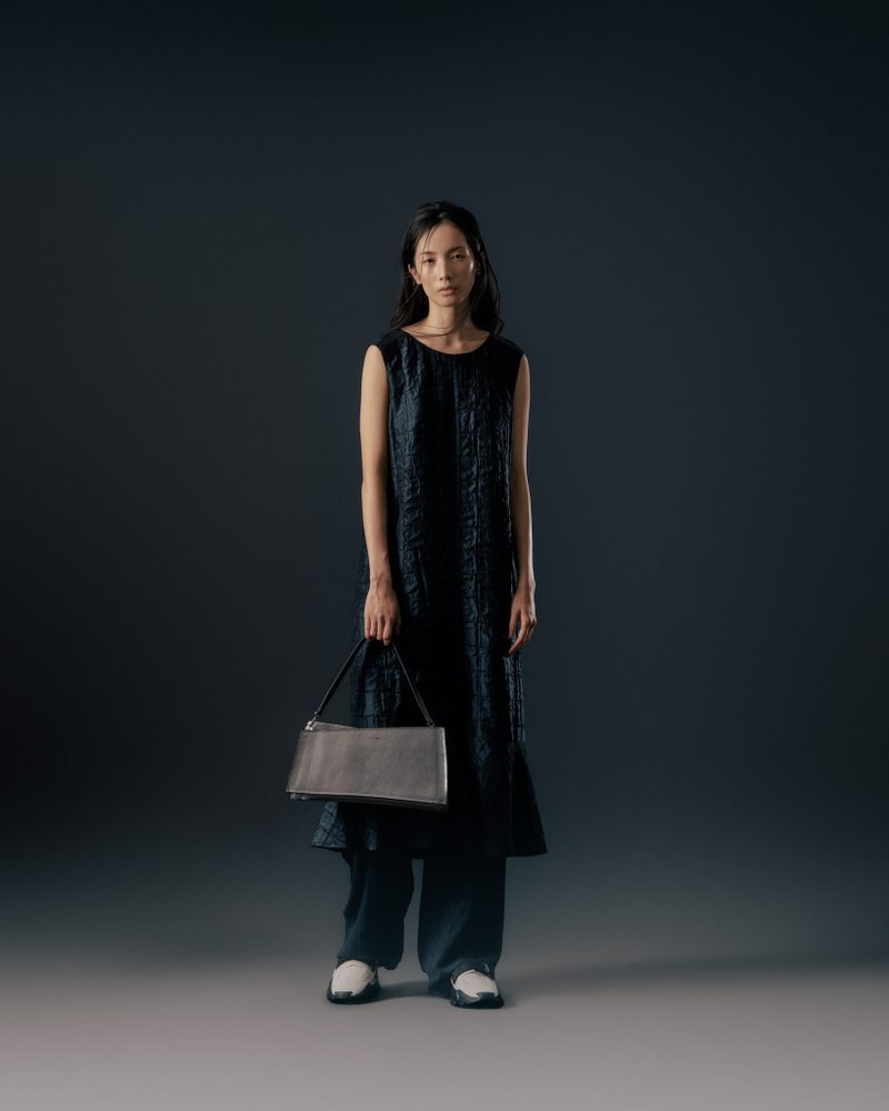 UUIN_藍格無袖長洋裝 - 洋裝/連身裙 - 其他材質 藍色