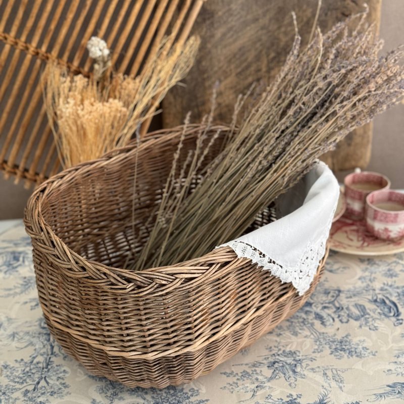 40647-Charming French antique rattan basket - ของวางตกแต่ง - วัสดุอื่นๆ 