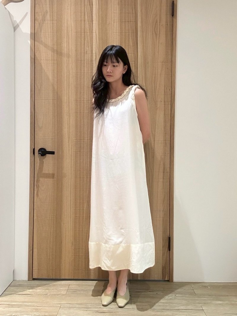 麻花領口洋裝 - 洋裝/連身裙 - 絲．絹 白色