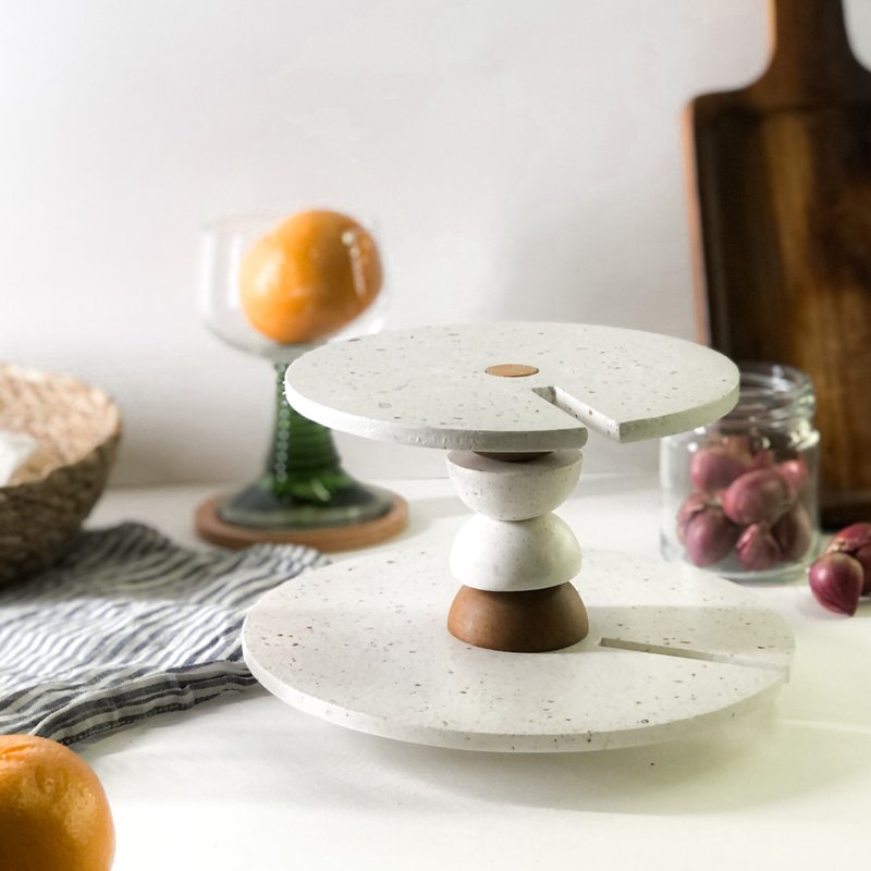 Tiered Dessert Stand - 桌布/桌巾/餐墊 - 其他材質 多色