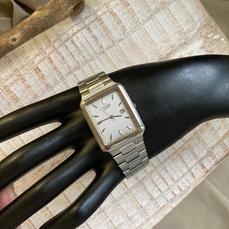 CITIZEN 銀色方形 印花 日期格設計 不銹鋼錶帶 古董錶 vintage - 男錶/中性錶 - 其他金屬 銀色