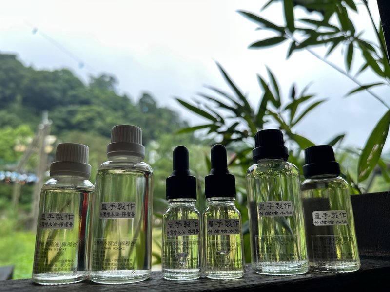 【畢業禮物】台灣檜木根料純油 台灣檜木頂級檸檬香純油 - 香氛/精油/擴香 - 精油 透明
