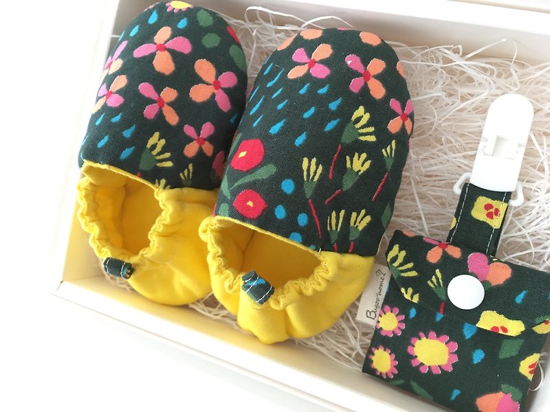 Bugoo baby half moon toddler shoes two-piece gift box small floral - ของขวัญวันครบรอบ - ผ้าฝ้าย/ผ้าลินิน สีเหลือง