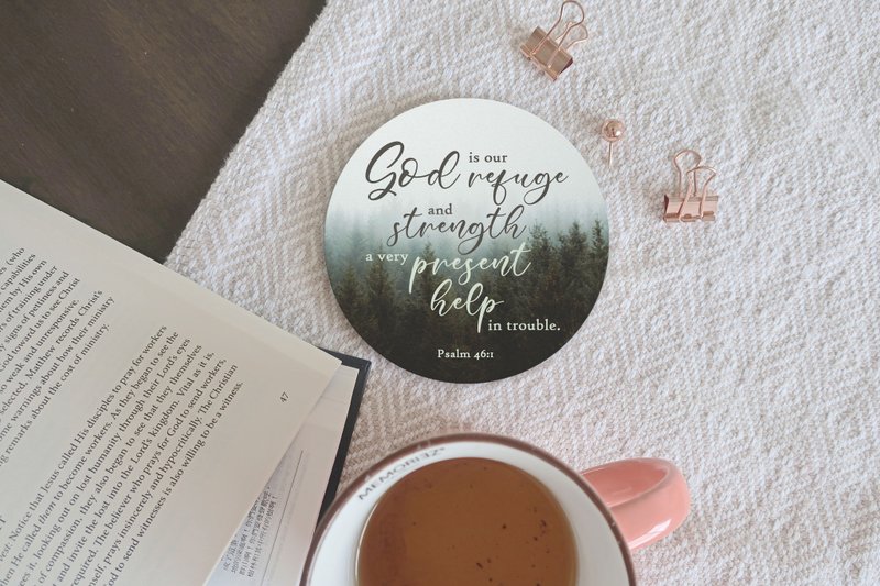 高山經文杯墊 | 詩篇四十六篇一節 | Psalm 46:1 - 杯墊 - 陶 綠色