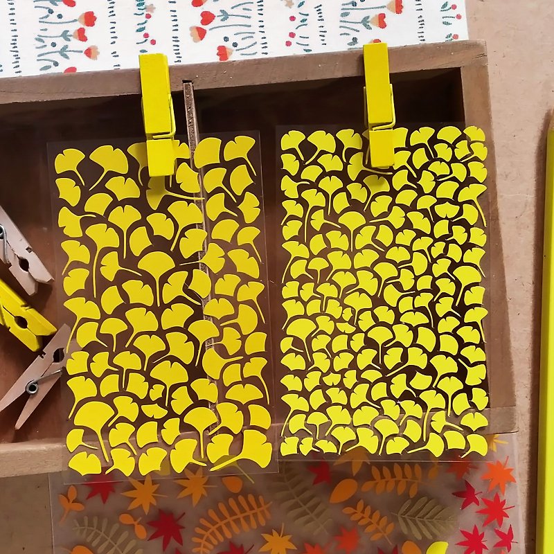 Ginkgo Leaf Stickers (2 Pieces Set) - สติกเกอร์ - วัสดุกันนำ้ สีเหลือง
