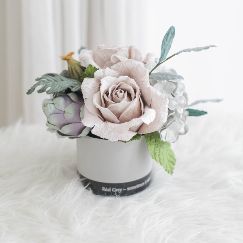 REAL GREY - Thousand Tries!  Aromatic medium gift box with paper bag - 香氛/精油/擴香 - 紙 灰色