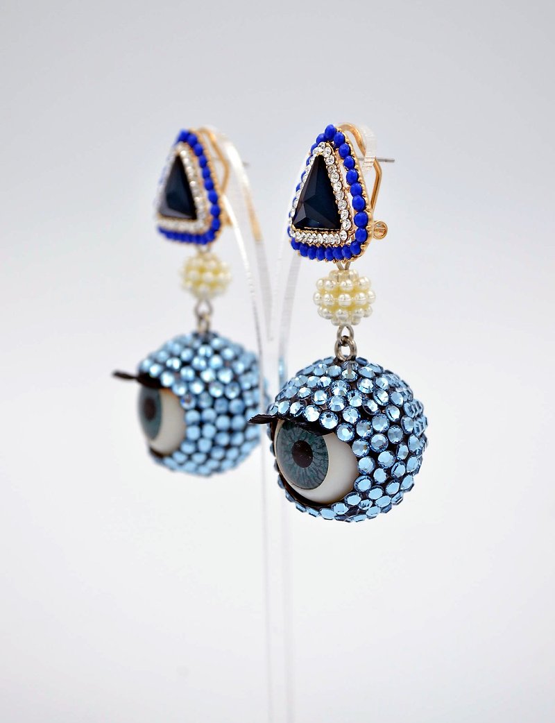 天藍色石 施華洛水晶球 眼珠耳環 20mm 眨眼 睡眼 眼球  - 耳環/耳夾 - 其他金屬 藍色