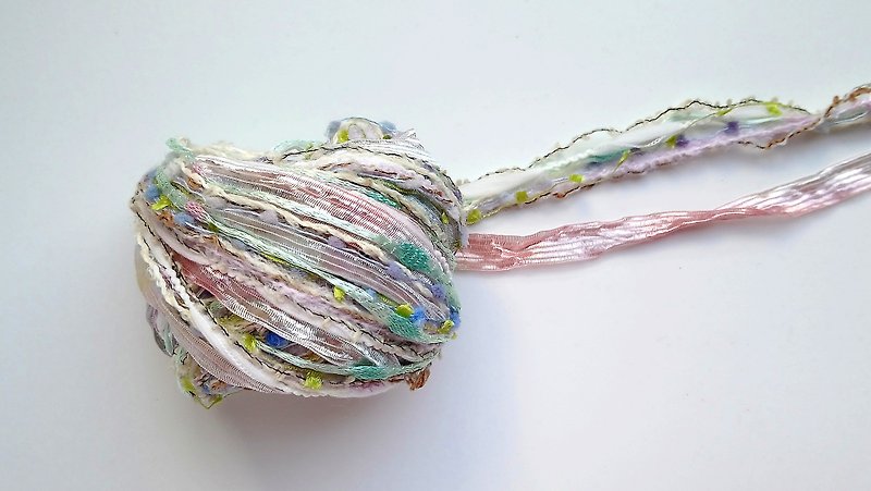 引き揃え糸  4.0m - 編み物/刺繍/羊毛フェルト/裁縫 - ポリエステル ピンク