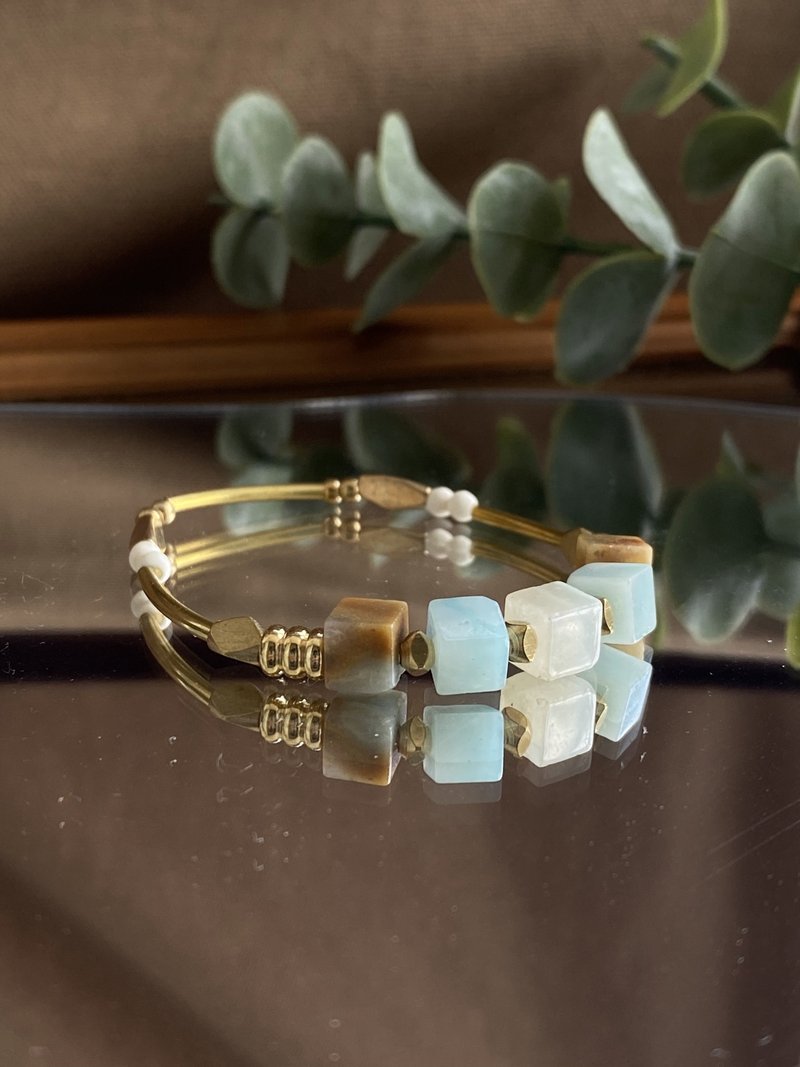 Bronze square design bracelet jade - Bracelets - Jade Transparent