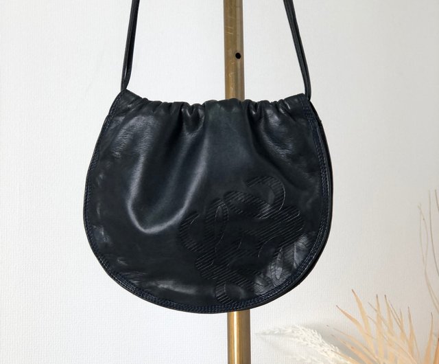 【希少】LOEWE ロエベ　ショルダーバッグ　ヴィンテージ　ネイビー×ホワイト 希少】LOEWE ロエベ ショルダーバッグ ヴィンテージ ネイビー