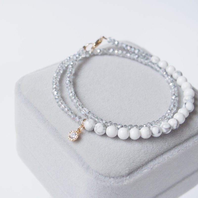 "KeepitPetite" double-loop design, white turquoise beads section · · · the amphibole gilt bracelet bracelet - สร้อยข้อมือ - โลหะ สีเงิน