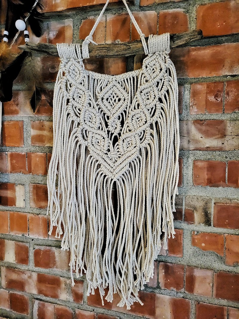 Macrame漂流木編織中型掛飾 - 擺飾/家飾品 - 棉．麻 白色
