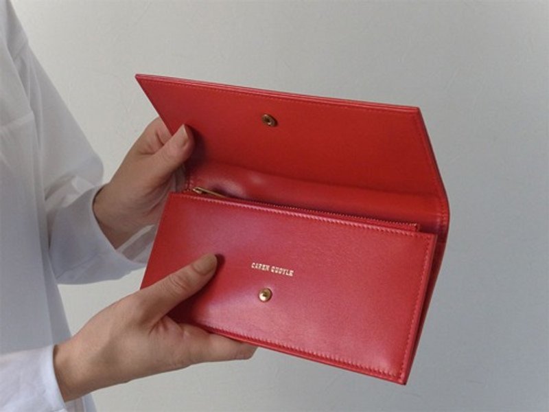 Long Wallet slim and  chic, using smooth leather (RED) - กระเป๋าสตางค์ - หนังแท้ สีแดง