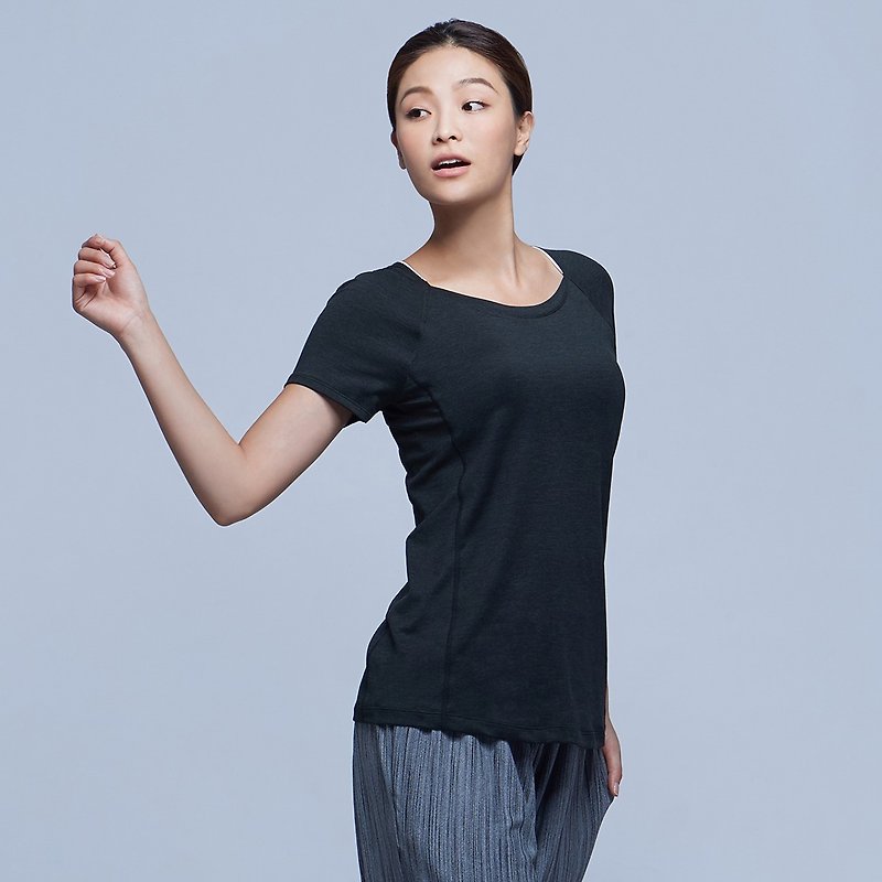 【MACACA】質感生活bra top - ARG2251 黑 - 瑜珈服/瑜珈褲 - 聚酯纖維 黑色
