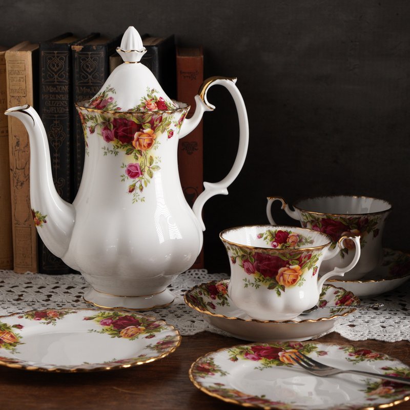 英國Royal Albert鄉村玫瑰22K金雙人午茶組(壺+杯+碟+盤)老鎮玫瑰 - 茶壺/茶杯/茶具 - 瓷 多色
